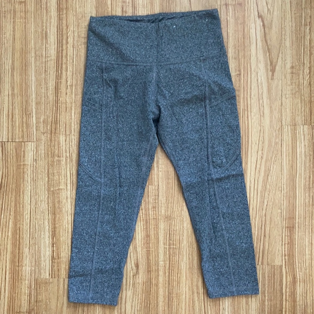 Earth Yoga Crop M